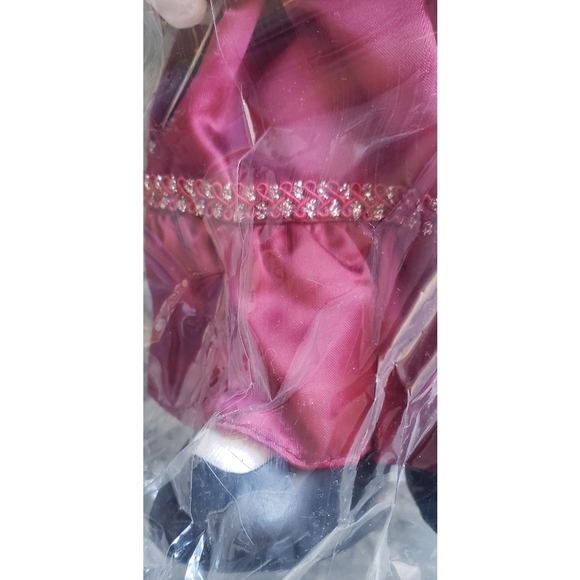 2. Christmas Precious Moments doll - Picture 4 of 14